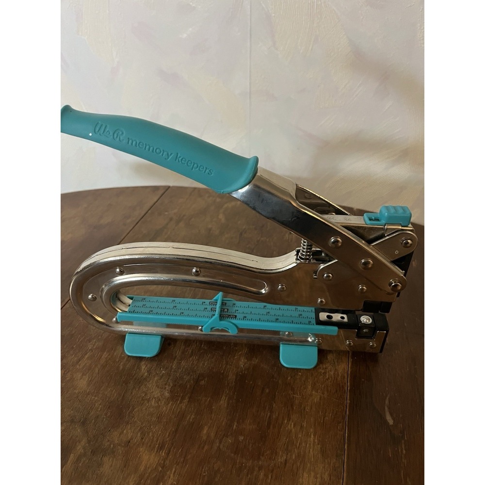 Crop A Dile II Big Bite We R Memory Keepers Hole Punch 6" Reach Tool
